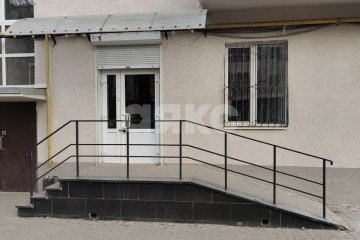Фото №1: Коммерция 50 м² - Мариуполь, р. Центральный, ул. Энгельса, 39