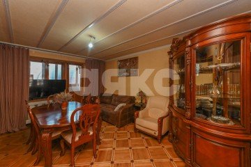 Фото №1: 4-комнатная квартира 100 м² - Ростов-на-Дону, мкр. Нахичевань, ул. Налбандяна, 53-55