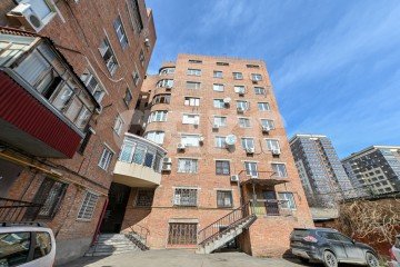 Фото №1: 4-комнатная квартира 100 м² - Ростов-на-Дону, мкр. Нахичевань, ул. Налбандяна, 53-55