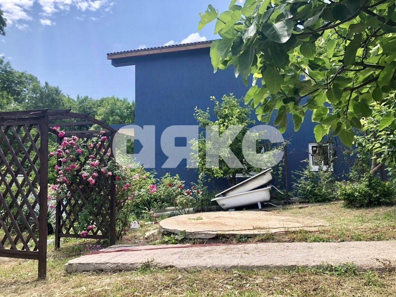 Фото №4: Дом 156 м² + 4 сот. - Геленджик, Голубая Бухта, ул. Фисташковая, 18