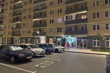 Фото №1: Торговое помещение 45 м² - Краснодар, мкр. жилой комплекс Дыхание, ул. Лётчика Позднякова, 2к20