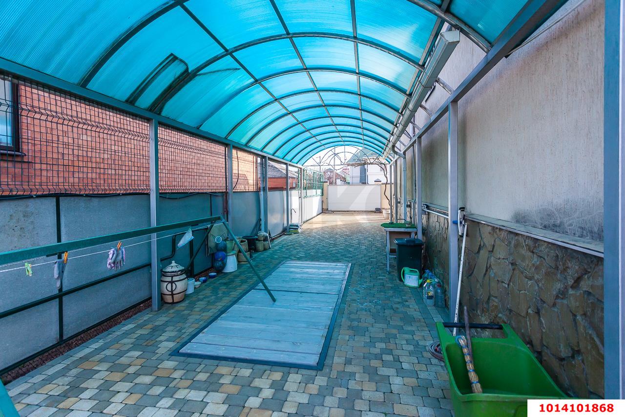 Фото №33: Дом 471 м² + 10 сот. - Краснодар, Новый, ул. Сквозная