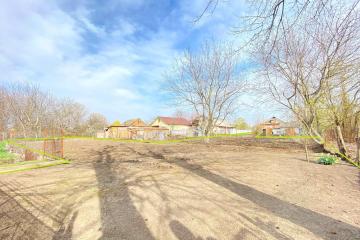 Фото №1: Земельный участок 8.3 сот. - Динская, ул. Береговая, 48