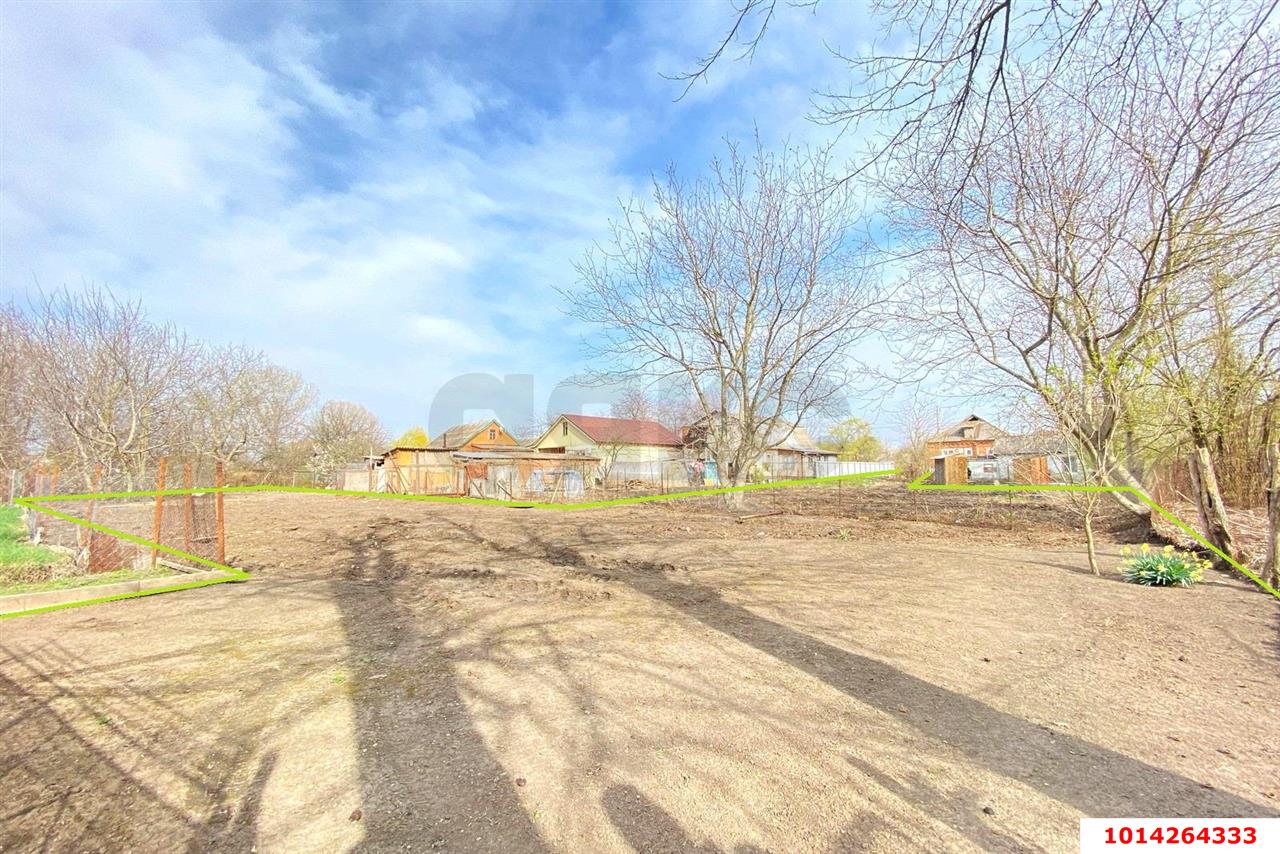 Фото №1: Земельный участок 8.3 сот. - Динская, ул. Береговая, 48