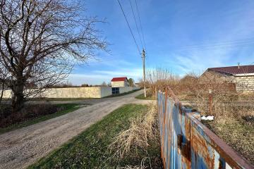 Фото №1: Земельный участок 20 сот. - Янтарь, мкр. Карасунский внутригородской округ, ул. Вишнёвая, 56