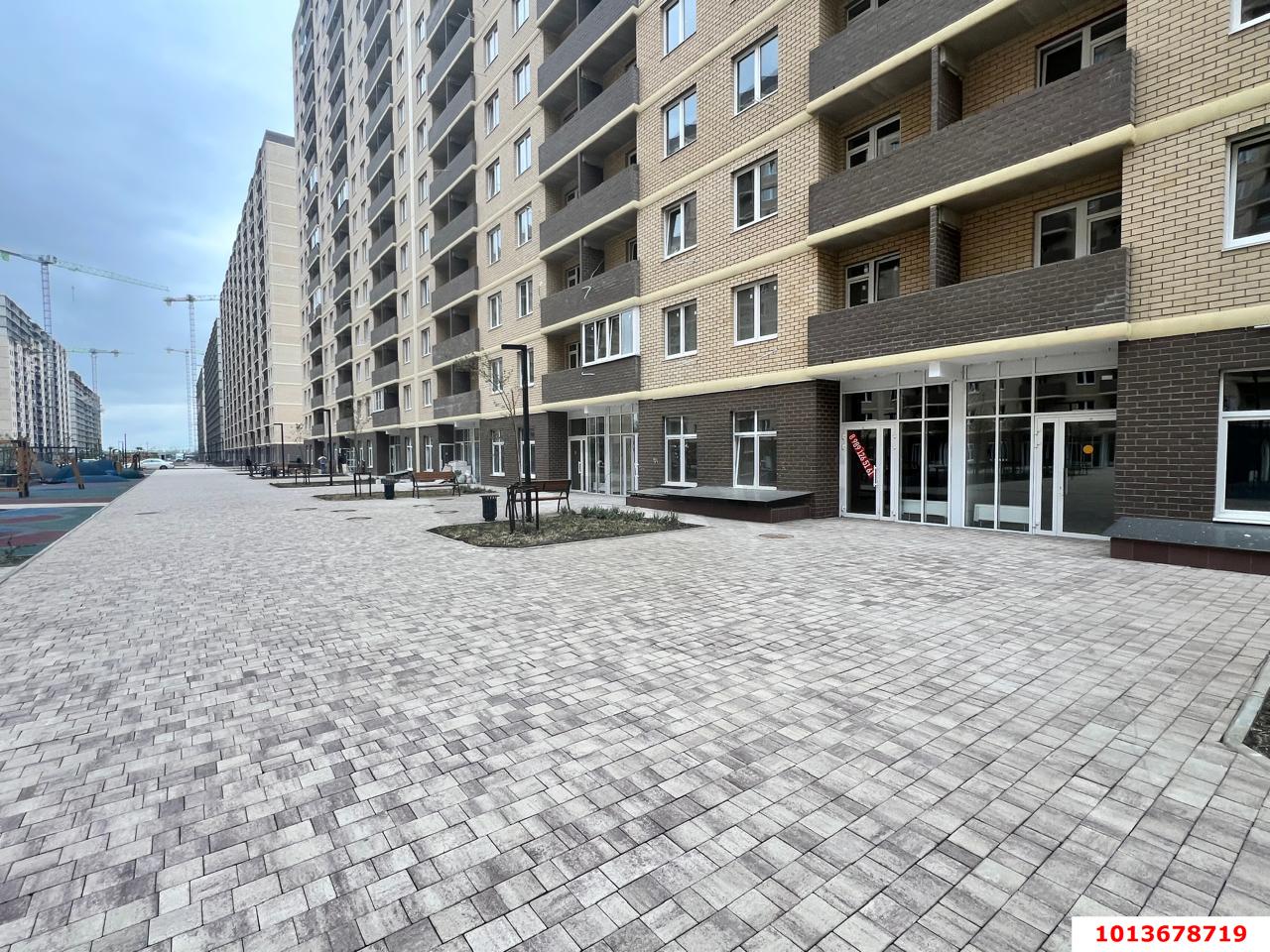 Фото №2: Торговое помещение 42 м² - Краснодар, жилой комплекс Дыхание, ул. Лётчика Позднякова, 2к22