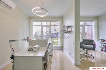 Фото №2: Торговое помещение 84 м² - Краснодар, мкр. Светлоград, ул. Красных Партизан, 1/3к9