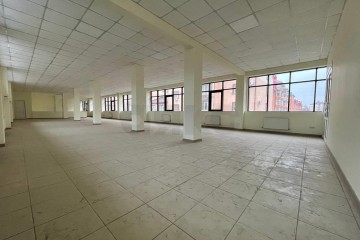 Фото №2: Торговое помещение 653 м² - Яблоновский, ул. Гагарина, 144/1к7