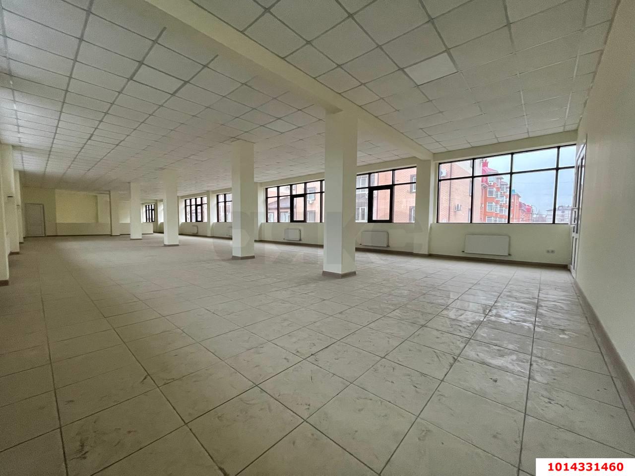 Фото №7: Торговое помещение 653 м² - Яблоновский, ул. Гагарина, 144/1к7