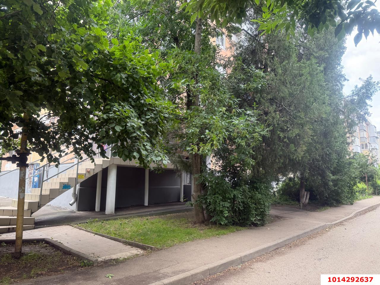 Фото №1: Торговое помещение 41 м² - Краснодар, Завод Измерительных Приборов, ул. Курчатова, 12