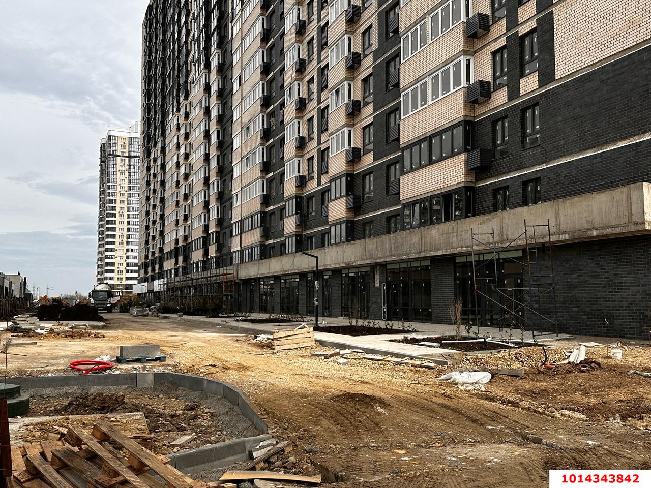 Фото №4: Торговое помещение 141 м² - Краснодар, Россинского, б-р Адмиралтейский, 1