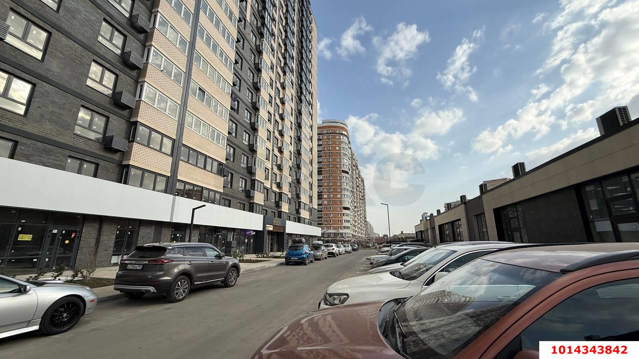 Фото №3: Коммерция 145 м² - Краснодар, Прикубанский внутригородской округ, мкр. Россинского, б-р Адмиралтейский, 1