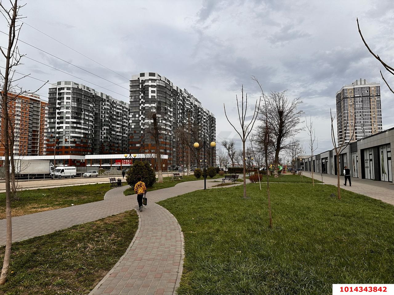 Фото №3: Торговое помещение 141 м² - Краснодар, Россинского, б-р Адмиралтейский, 1