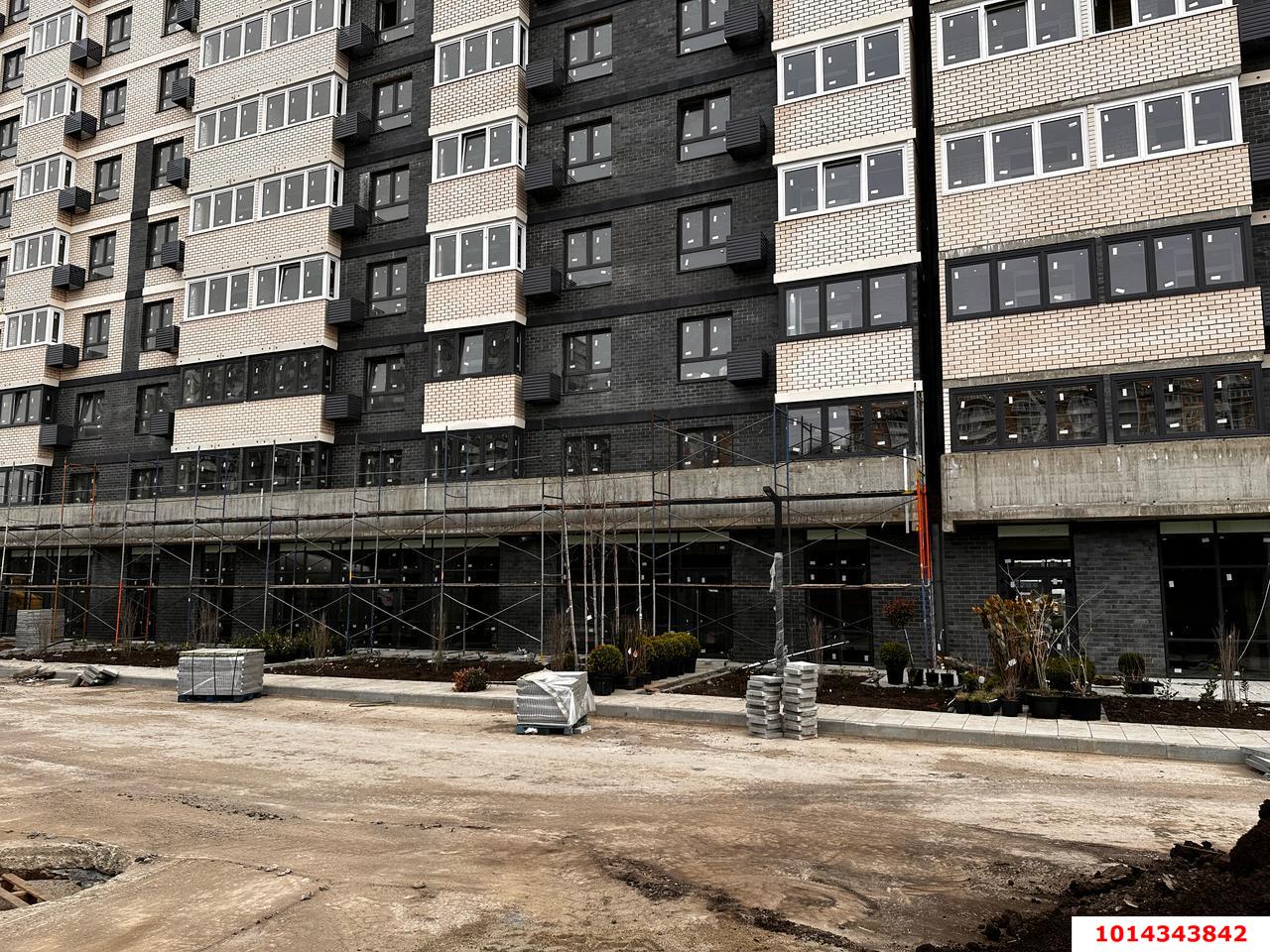 Фото №1: Торговое помещение 141 м² - Краснодар, Россинского, б-р Адмиралтейский, 1