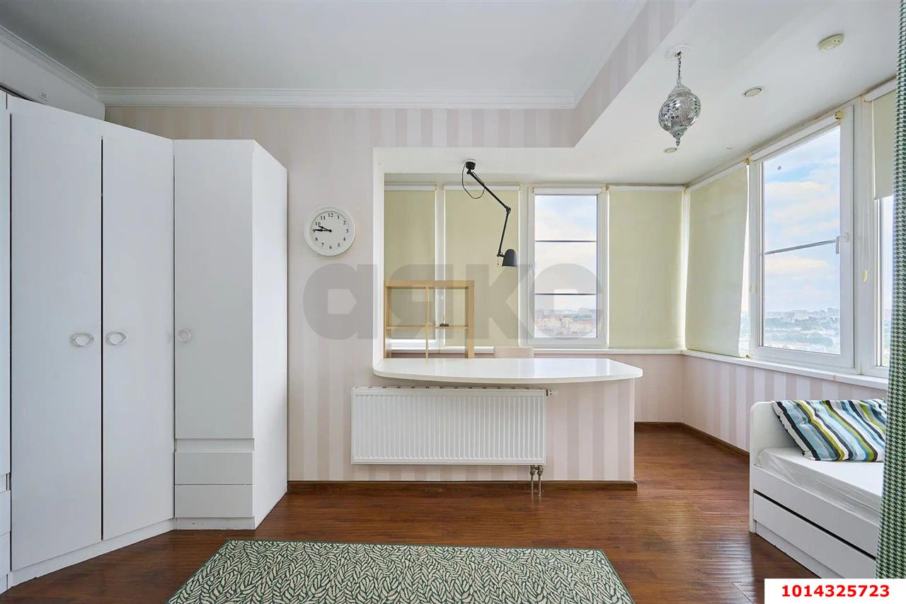 Фото №6: 2-комнатная квартира <span class="whitespace-nowrap">95 м²</span>, <span class="whitespace-nowrap">21/24 эт.</span> - Краснодар, Западный внутригородской округ, Фестивальный, мкр. жилой комплекс Триумф, ул. имени П.М. Гаврилова, 27