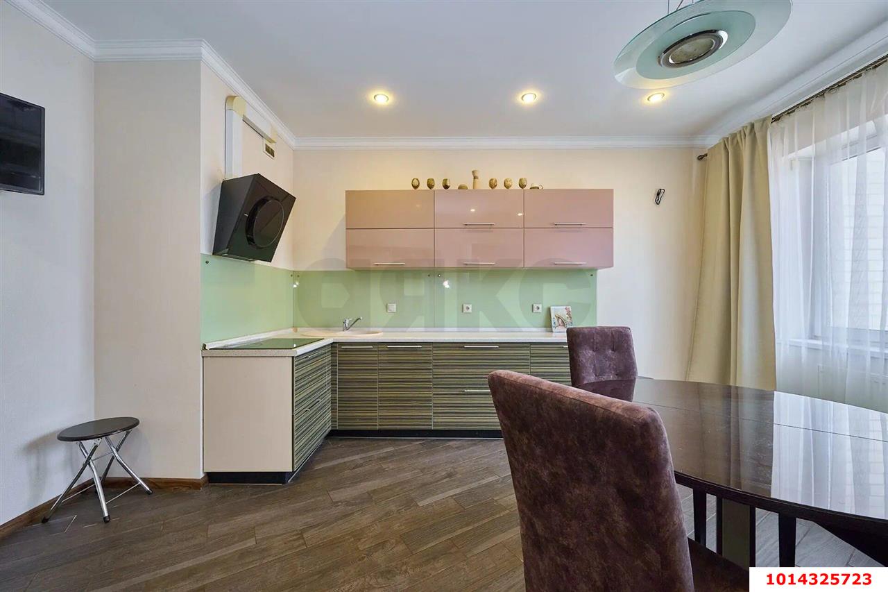 Фото №5: 2-комнатная квартира <span class="whitespace-nowrap">95 м²</span>, <span class="whitespace-nowrap">21/24 эт.</span> - Краснодар, Западный внутригородской округ, Фестивальный, мкр. жилой комплекс Триумф, ул. имени П.М. Гаврилова, 27