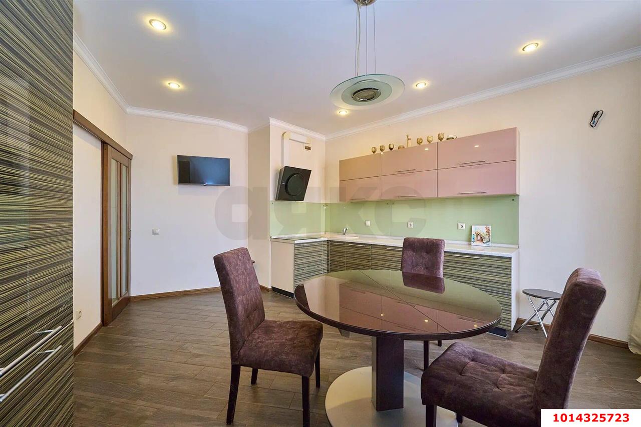 Фото №3: 2-комнатная квартира <span class="whitespace-nowrap">95 м²</span>, <span class="whitespace-nowrap">21/24 эт.</span> - Краснодар, Западный внутригородской округ, Фестивальный, мкр. жилой комплекс Триумф, ул. имени П.М. Гаврилова, 27