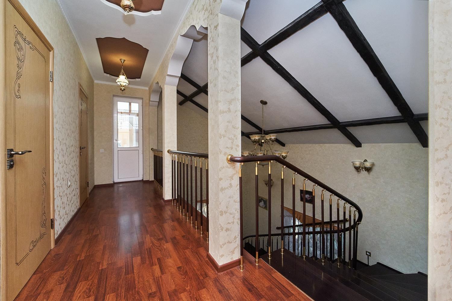 Фото №10: Дом 240 м² + 7 сот. - Яблоновский, мкр. Карасунский внутригородской округ, ул. Дорожная, 240