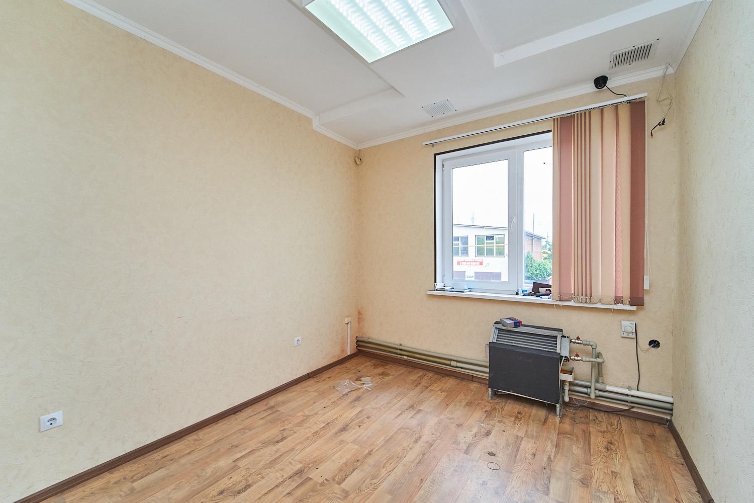 Фото №11: Коммерция 600 м² - Краснодар, ул. имени Дзержинского, 116/7