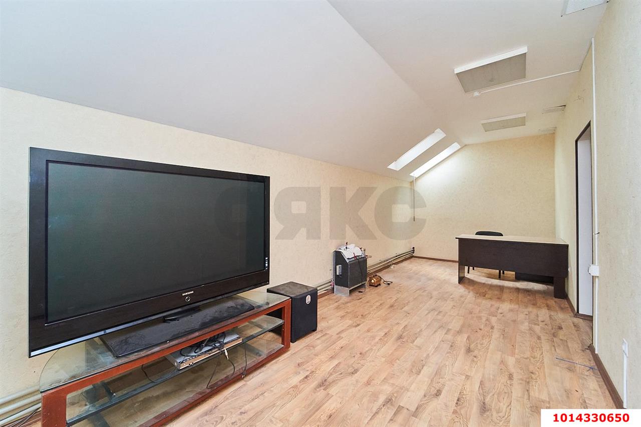 Фото №15: Отдельное здание 600 м² - Краснодар, Новый, ул. имени Дзержинского, 116/7