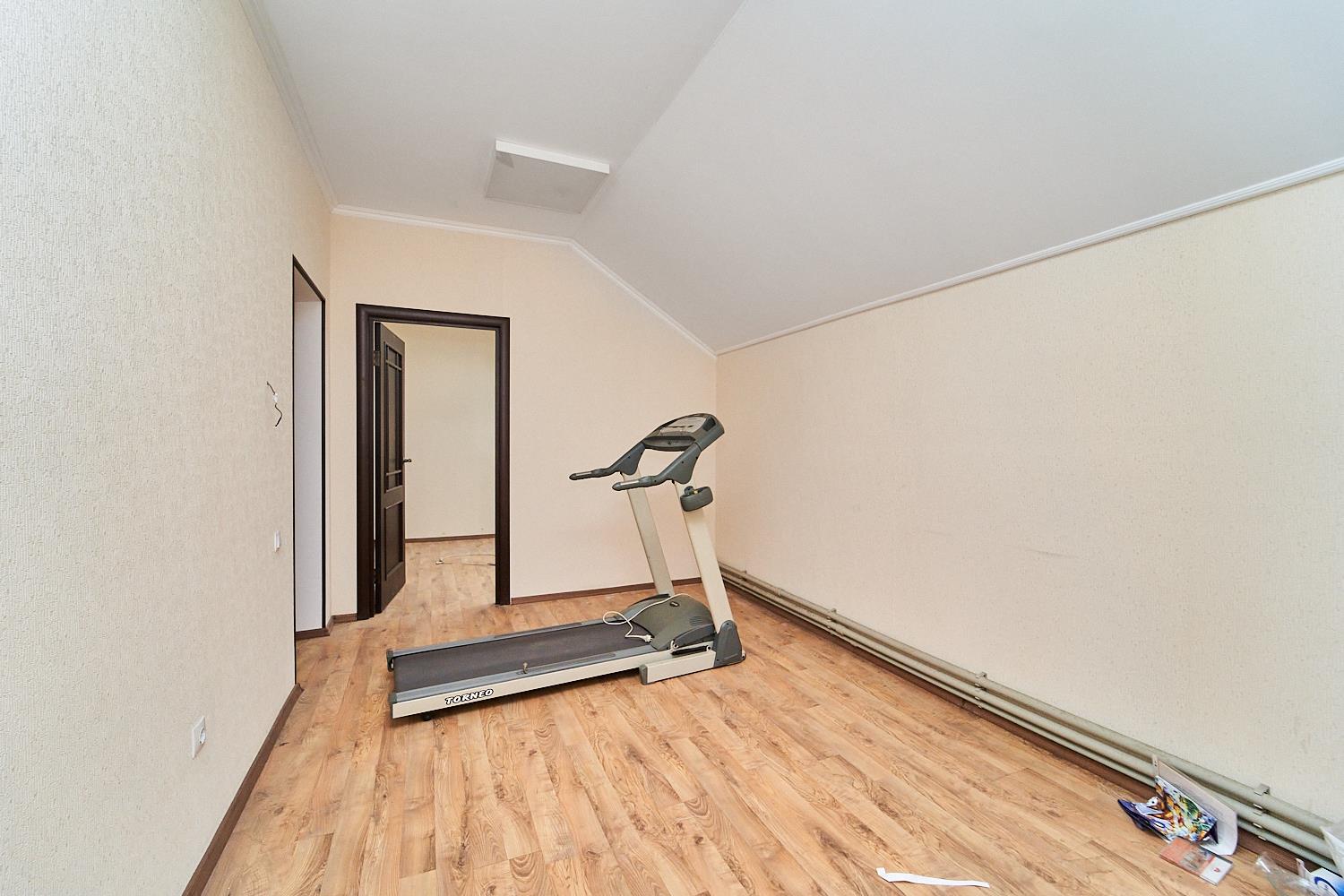 Фото №12: Коммерция 600 м² - Краснодар, ул. имени Дзержинского, 116/7