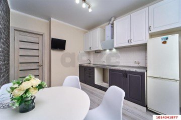 Фото №1: 1-комнатная квартира 35 м² - Краснодар, мкр. Светлоград, ул. Красных Партизан, 1/4к3
