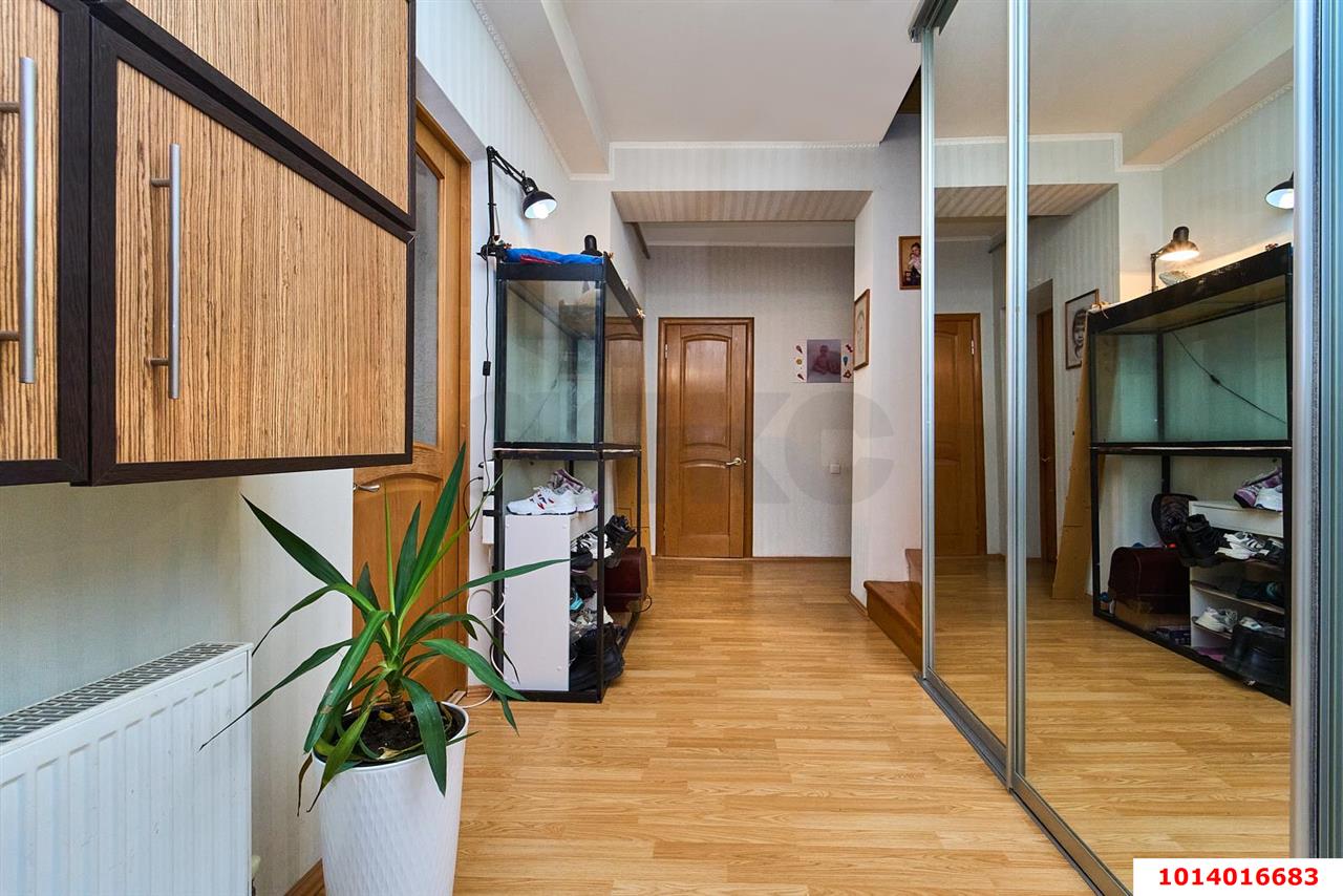 Фото №17: 4-комнатная квартира 156 м² - Краснодар, Восточно-Кругликовский, ул. Черкасская, 83