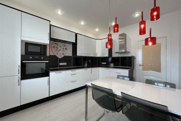 Фото №1: 2-комнатная квартира 100 м² - Краснодар, мкр. Центральный, ул. Красноармейская, 100