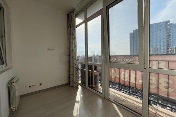 Фото №4: 2-комнатная квартира 100 м² - Краснодар, мкр. Центральный, ул. Красноармейская, 100