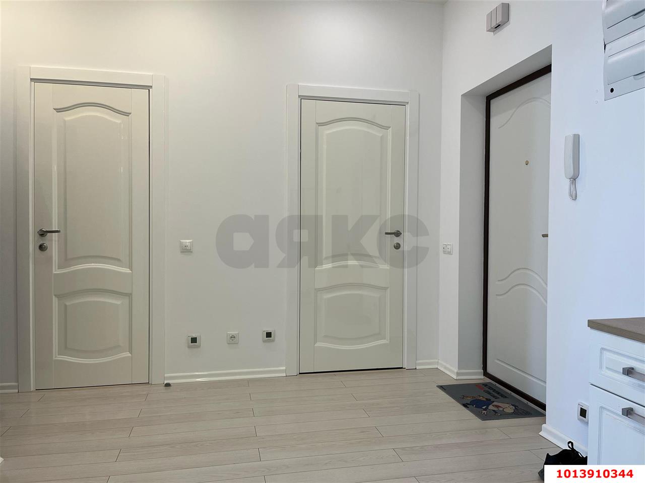 Фото №9: 2-комнатная квартира 100 м² - Краснодар, Центральный внутригородской округ, мкр. Центральный, ул. Красноармейская, 100