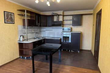 Фото №1: 3-комнатная квартира 83 м² - Краснодар, мкр. Завод Измерительных Приборов, ул. имени 40-летия Победы, 33/4