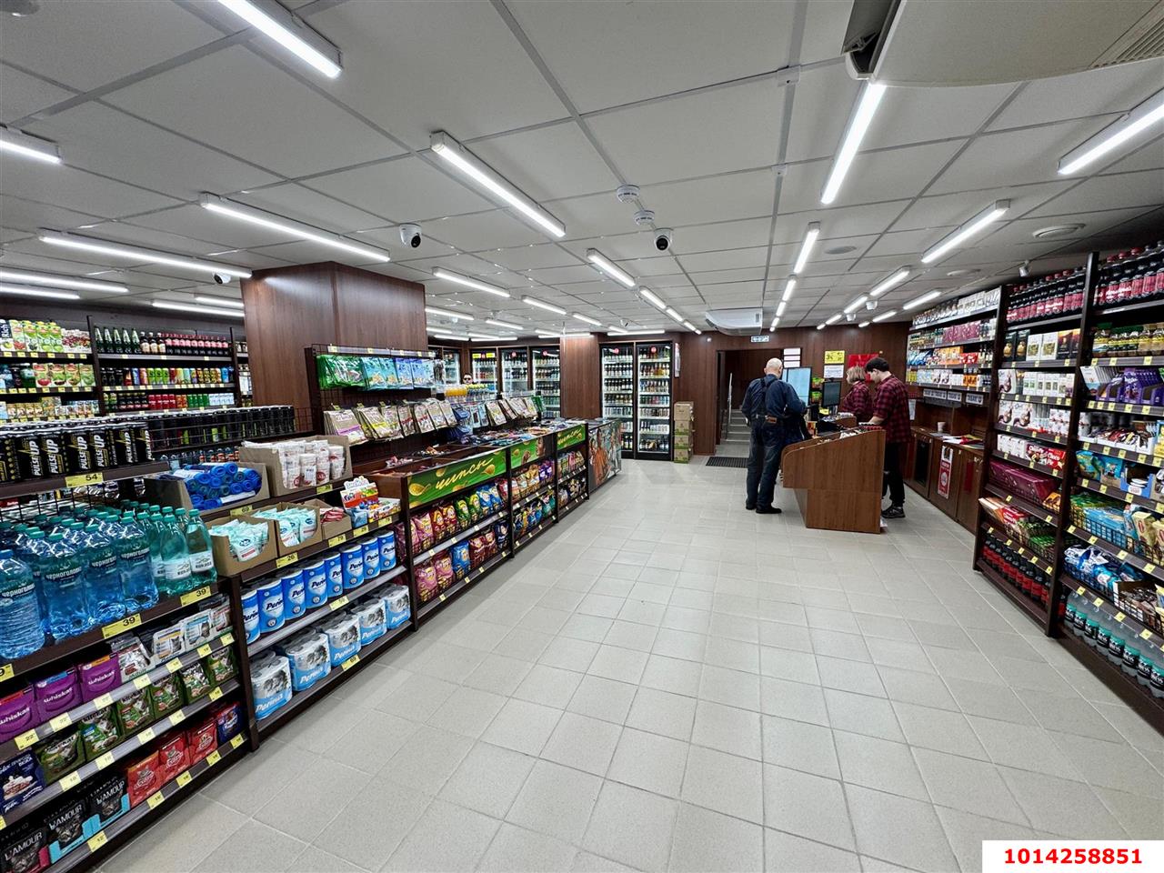 Фото №1: Торговое помещение 222 м² - Приморско-Ахтарск, ул. Октябрьская, 110