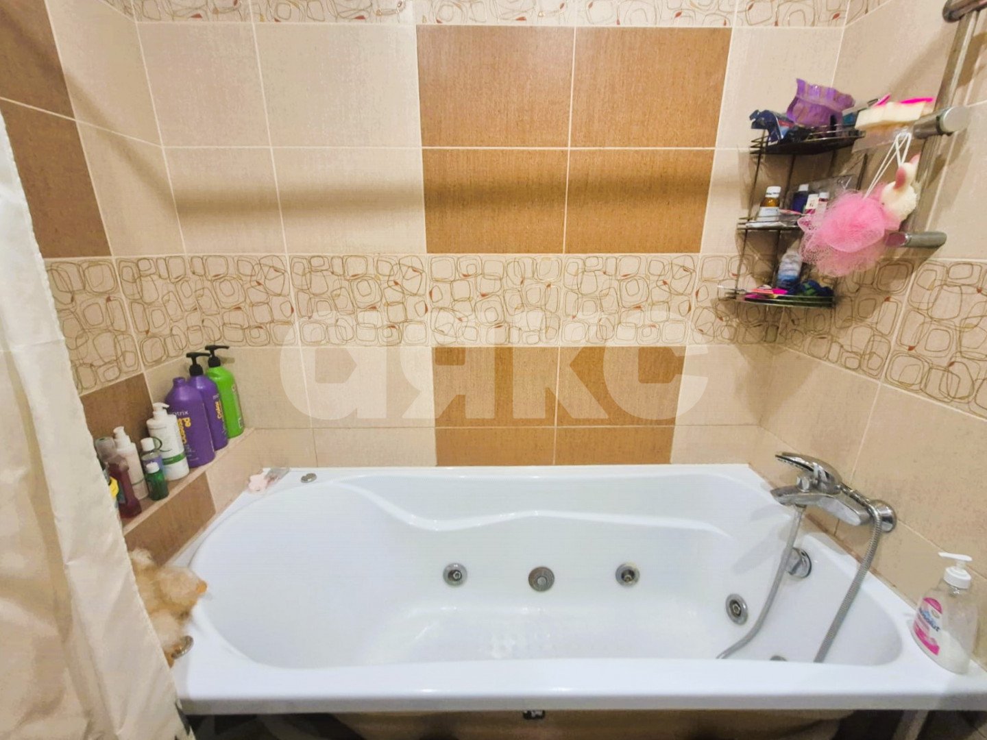 Фото №10: 2-комнатная квартира 57 м² - Волгоград, Жилгородок, ул. 51-й Гвардейской Дивизии, 30А