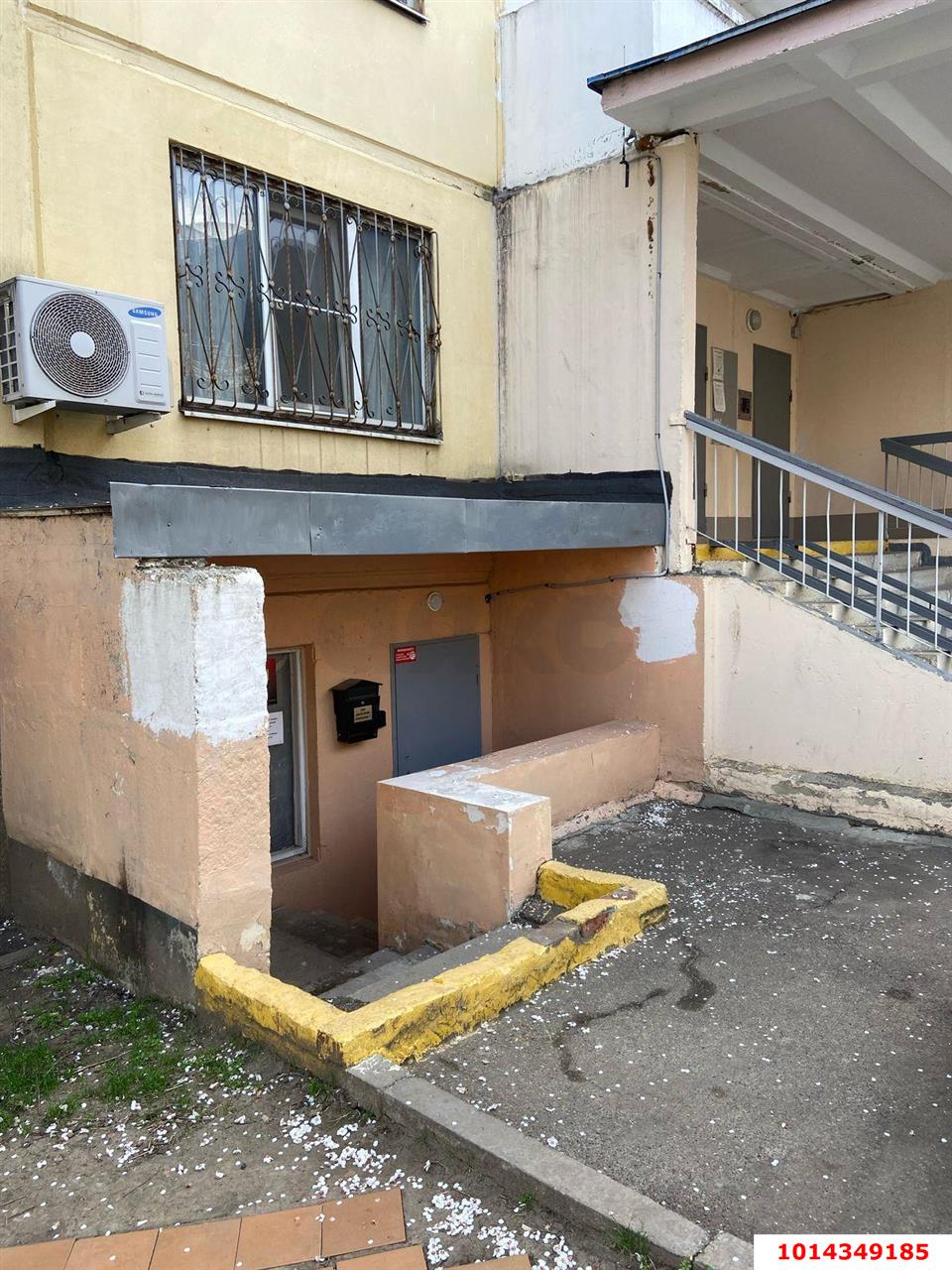 Фото №1: Торговое помещение 20 м² - Краснодар, Микрохирургии глаза, ул. Академика Лукьяненко, 103