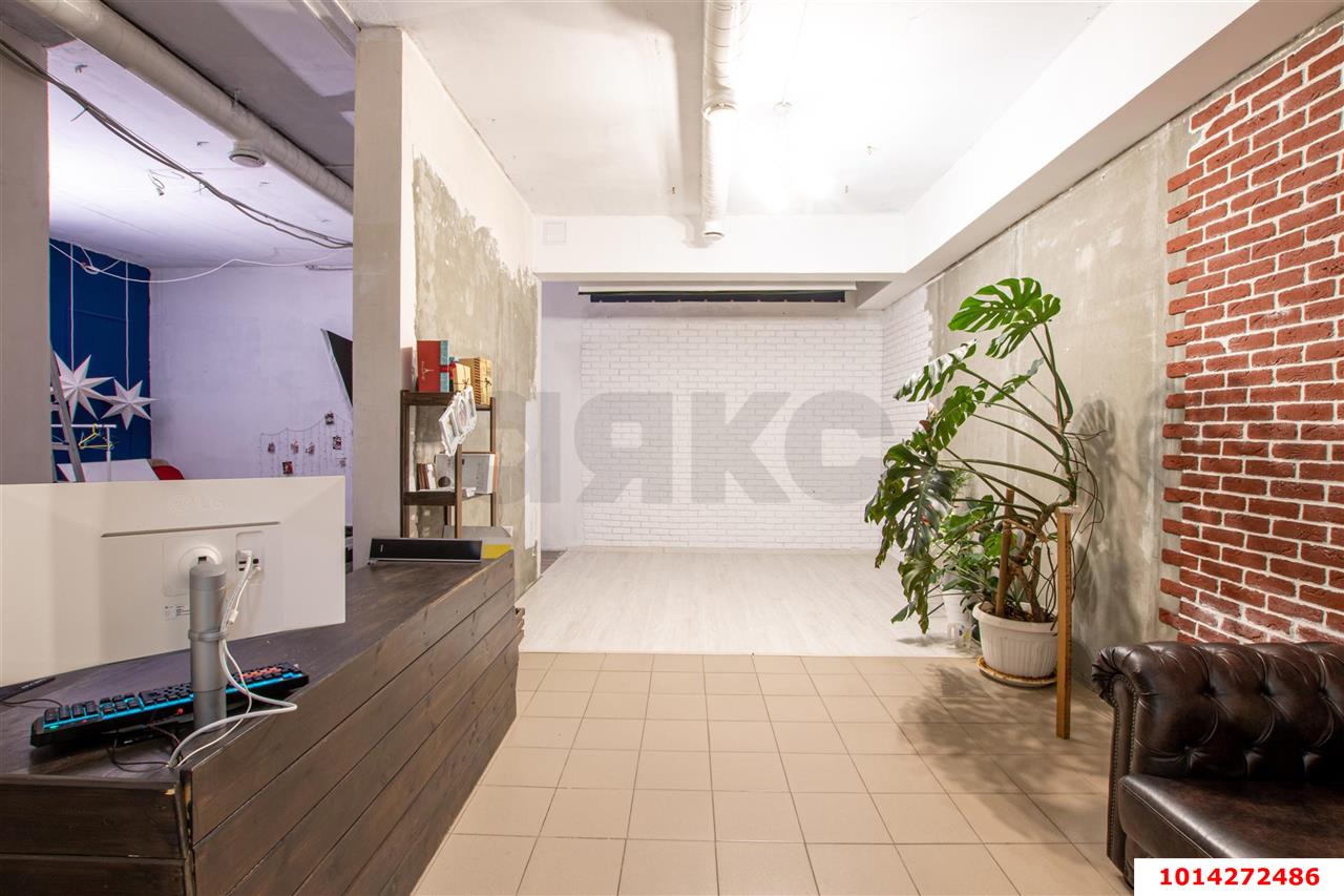Фото №7: Торговое помещение 101 м² - Краснодар, жилой комплекс Севастопольский, ул. имени Жлобы, 141