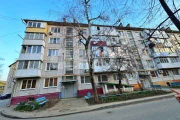 Фото №2: 3-комнатная квартира 69 м² - Армавир, мкр. Черёмушки, ул. Каспарова, 3