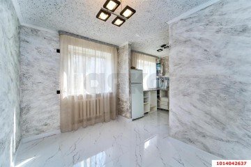 Фото №1: 3-комнатная квартира 53 м² - Краснодар, мкр. Хлопчато-бумажный Комбинат, ул. Енисейская, 54