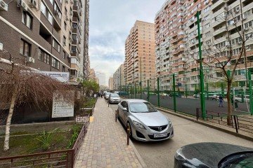 Фото №1: Торговое помещение 37 м² - Краснодар, мкр. жилой комплекс Инсити, ул. Евгении Жигуленко, 11к1