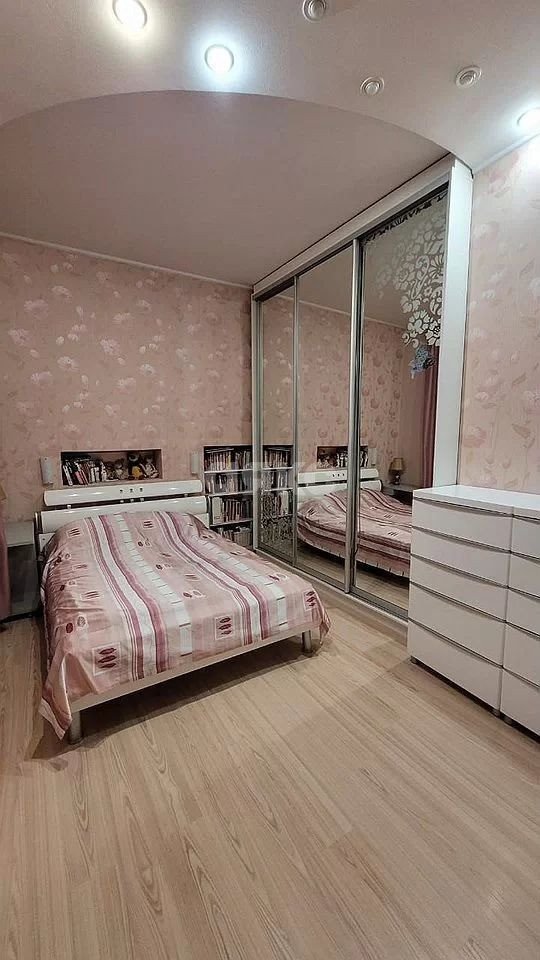 Фото №3: 5+-комнатная квартира 104 м² - Ростов-на-Дону, Ленинский, ул. Шаумяна, 22