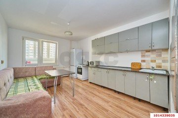 Фото №1: 2-комнатная квартира 70 м² - Краснодар, мкр. Восточно-Кругликовский, ул. им. Героя Яцкова И.В., 28