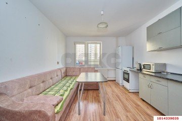 Фото №3: 2-комнатная квартира 70 м² - Краснодар, мкр. Восточно-Кругликовский, ул. им. Героя Яцкова И.В., 28