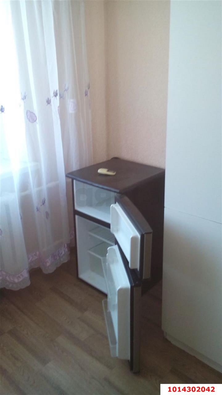 Фото №6: Комната 18 м² - Краснодар, 9-й километр, ул. Лазурная, 68