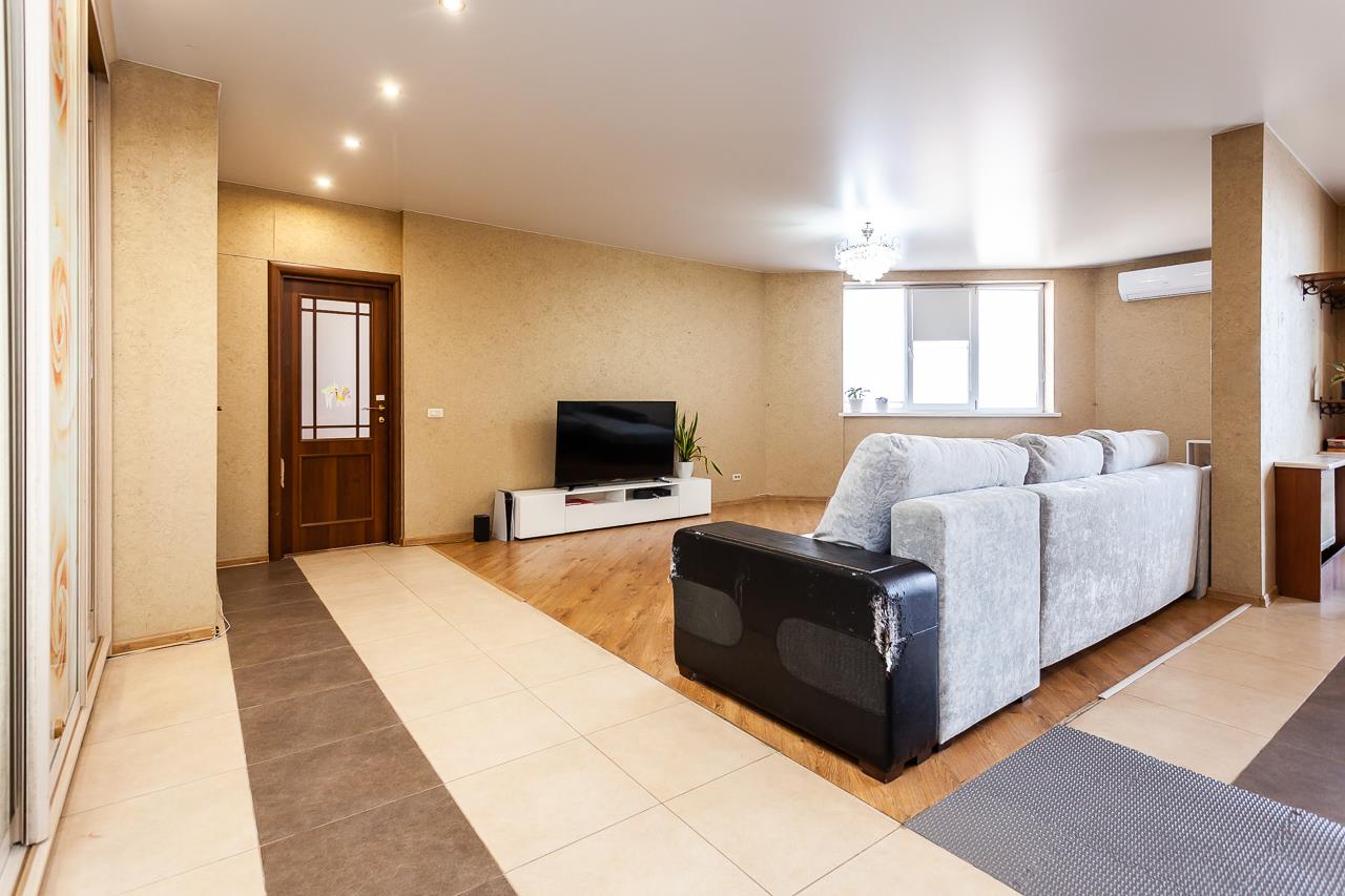 Фото №7: 2-комнатная квартира 86 м² - Краснодар, Центральный внутригородской округ, мкр. Центральный, ул. Промышленная, 49