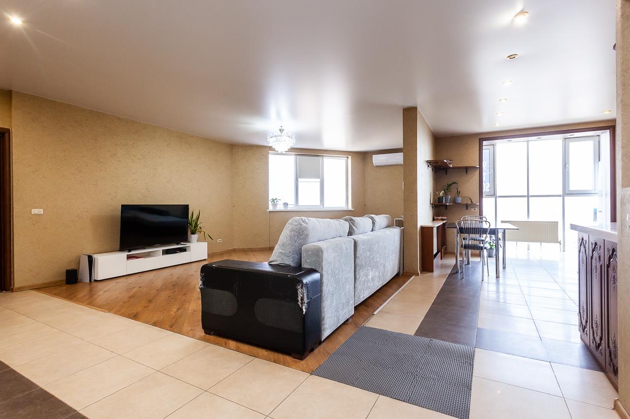 Фото №5: 2-комнатная квартира 86 м² - Краснодар, Центральный внутригородской округ, мкр. Центральный, ул. Промышленная, 49