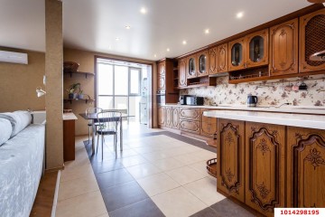 Фото №1: 2-комнатная квартира 86 м² - Краснодар, мкр. Центральный, ул. Промышленная, 49