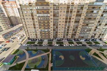 Фото №1: 2-комнатная квартира 62 м² - Краснодар, мкр. Завод Радиоизмерительных Приборов, ул. Петра Метальникова, 36