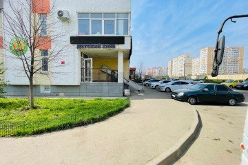 Фото №4: Торговое помещение 209 м² - Краснодар, мкр. Восточно-Кругликовский, ул. Героев-Разведчиков, 26