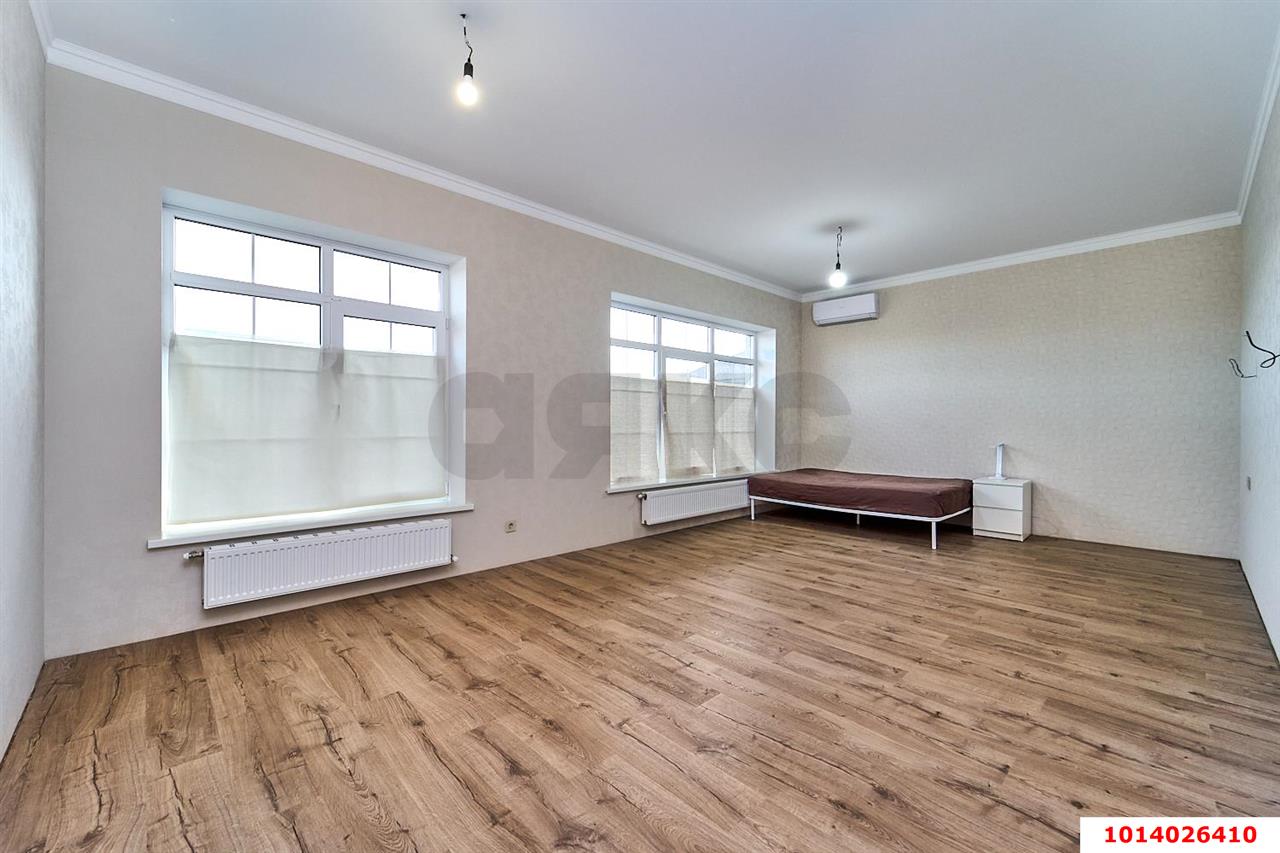 Фото №11: Дом 200 м² + 8 сот. - Краснодар, 2-я Площадка, ул. Н.Э. Гаджимагомедова