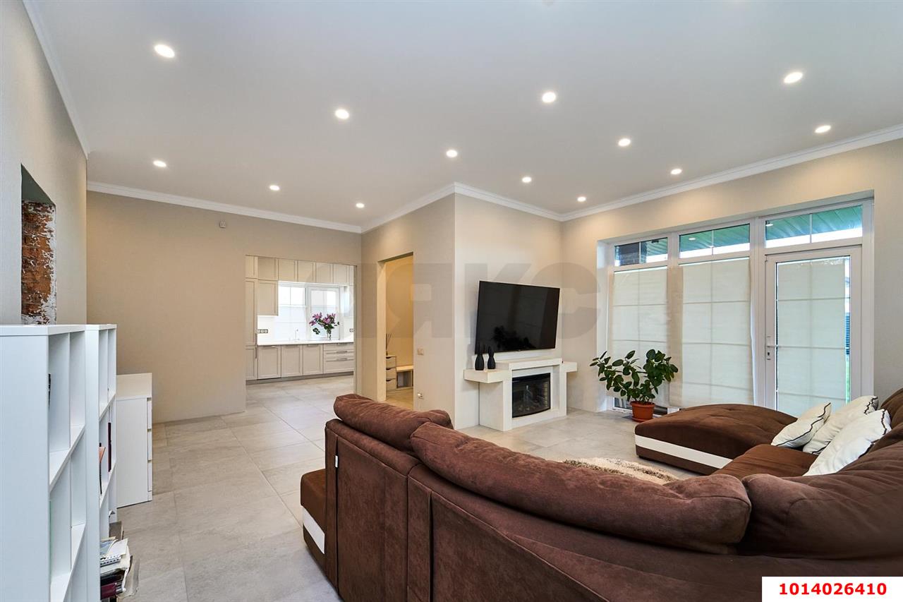 Фото №4: Дом 200 м² + 8 сот. - Краснодар, 2-я Площадка, ул. Н.Э. Гаджимагомедова