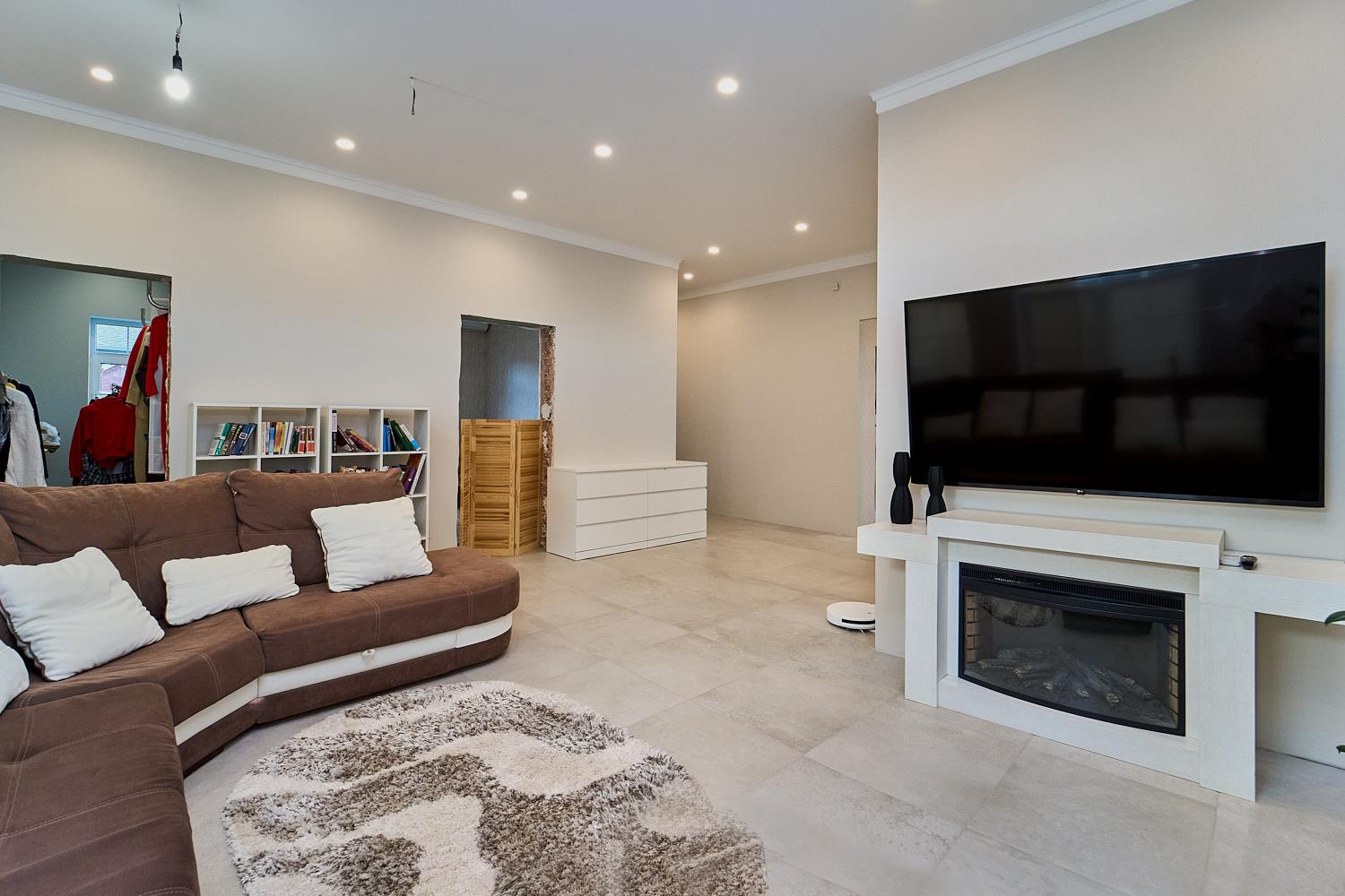 Фото №5: Дом 200 м² + 8 сот. - Краснодар, Прикубанский внутригородской округ, мкр. 2-я Площадка, ул. Н.Э. Гаджимагомедова